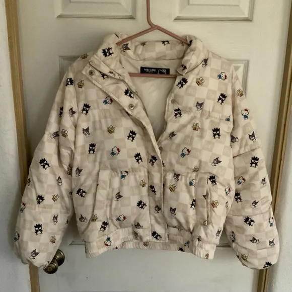 Hello Kitty & friends x forever 21 woman’s puffer jacket, size small - Picture 3 of 7